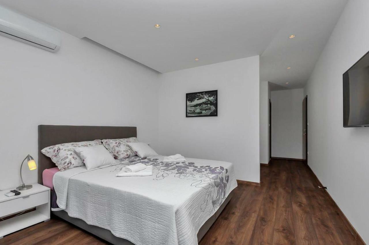 Holiday Home E Bast Exterior foto